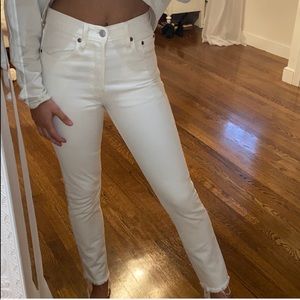 White Levi’s Jeans